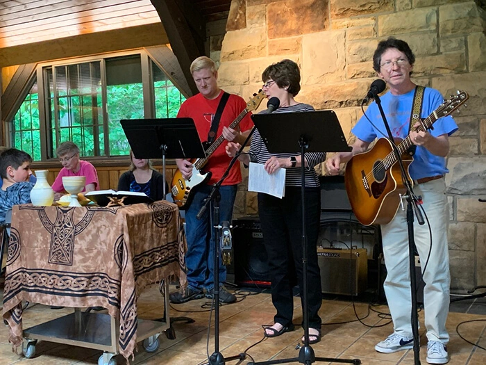 Music Fairlawn-West UCC Church in Akron, OH